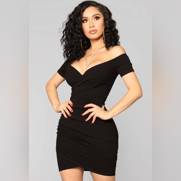 Little Black Dress 🖤 - Picture 3 of 4